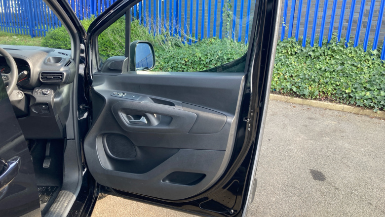 Vauxhall Combo Life 1.5 Turbo D Edition 5dr Diesel Estate